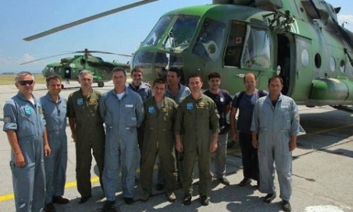 Ето тези мъже гасиха с хеликоптери пожара в Рила