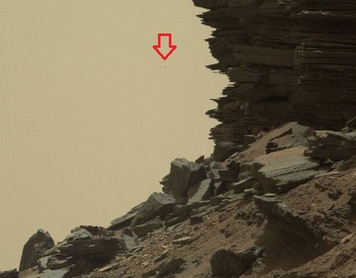Curiosity изпрати изображения на марсиански скали и НЛО (снимки)