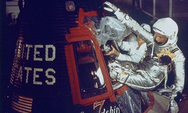 Почина още един от първите в Космоса – Джон Глен