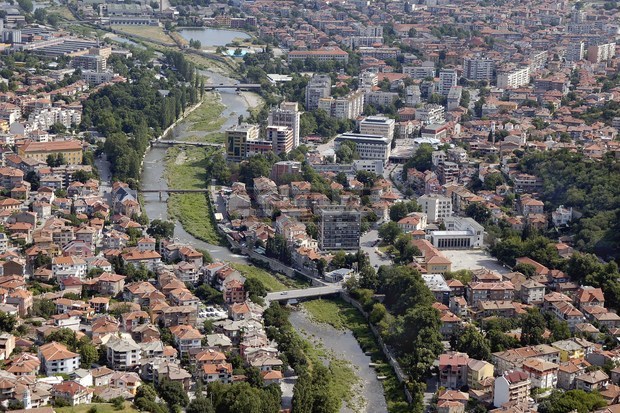 Силно земетресение разлюшка Асеновград, усетено е в Пловдив и София, трус и в Гърция